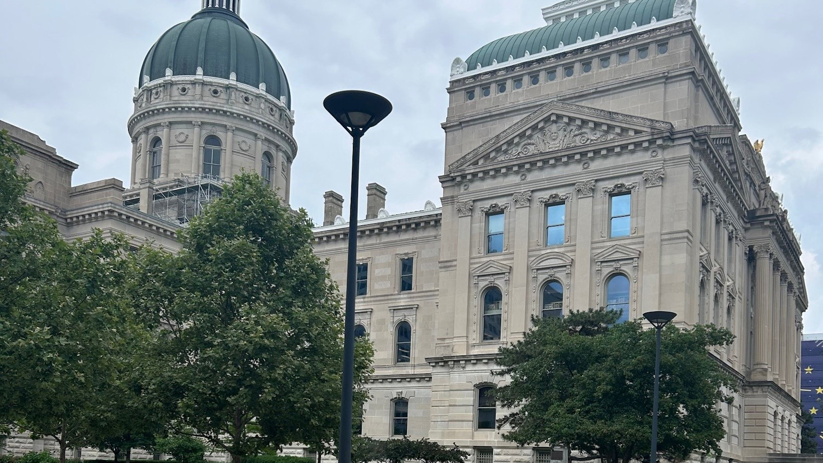 Governor Braun Signs Executive Order Creating Indiana’s State Energy Strategy